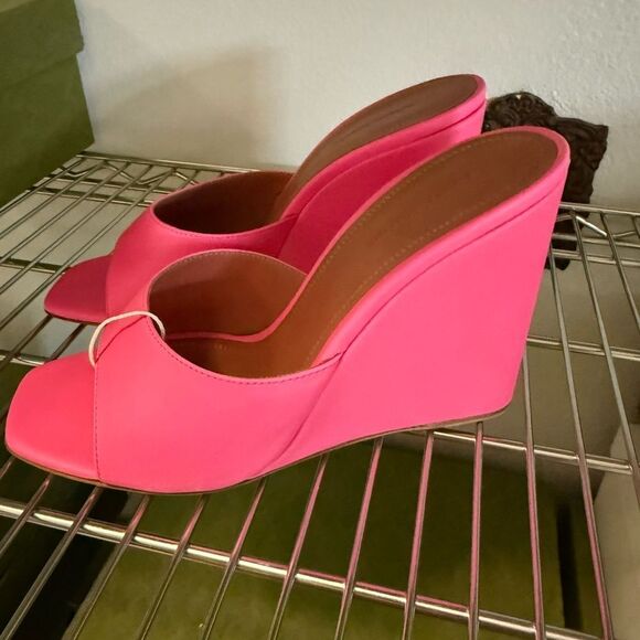 Women’s Amina Muaddi Lupita leather wedge mules Pink Wedge Sandals size 10 - Picture 5 of 5